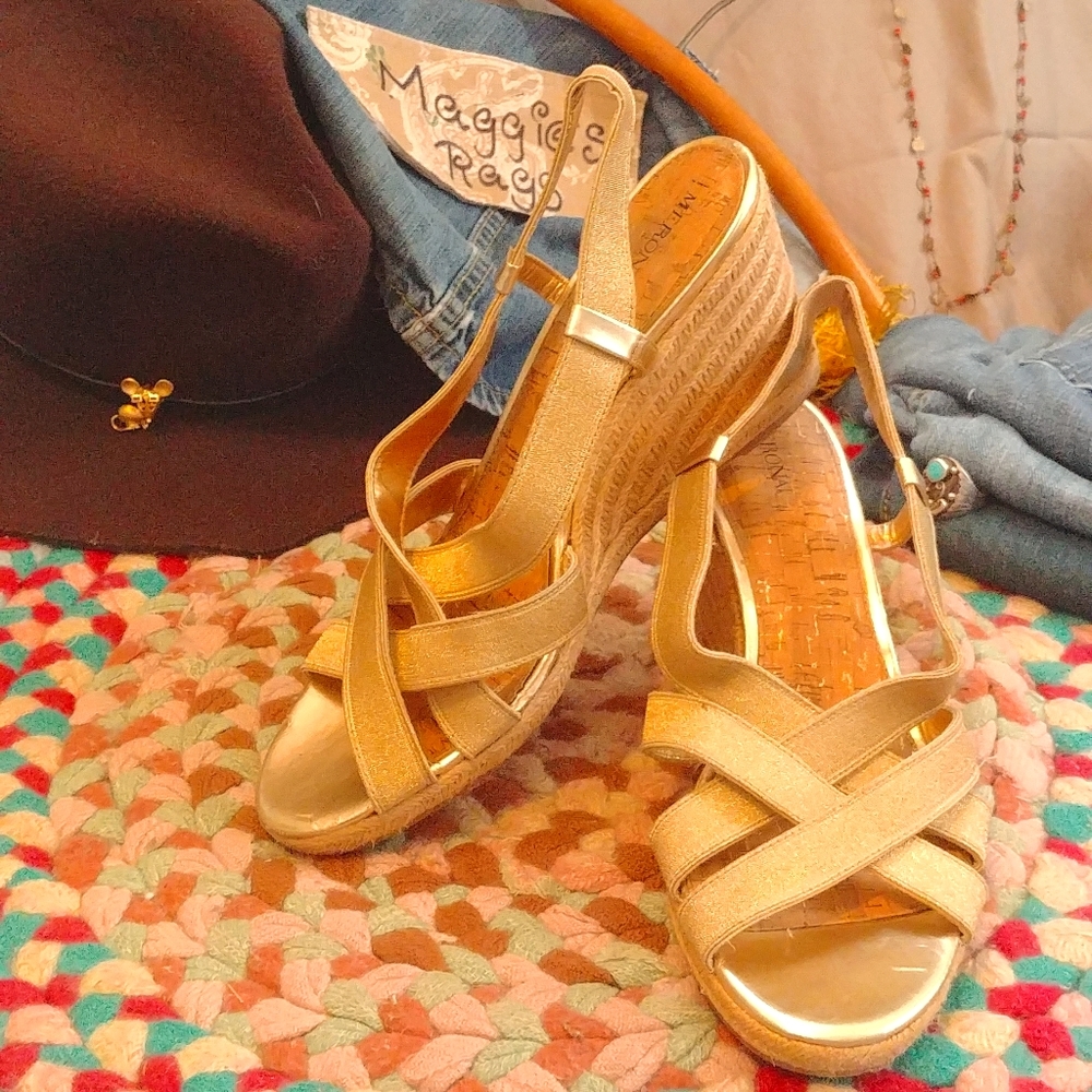 Merona gold strappy espadrilles - Picture 1 of 6
